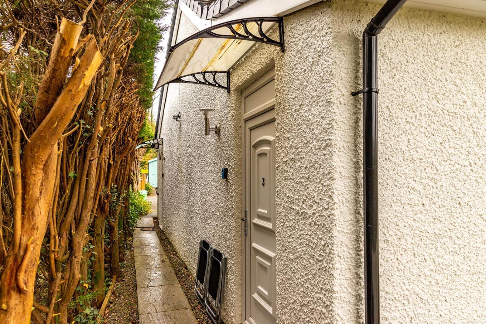Roger Ground Guest House - With Onsite Car Parking Windermere Exterior foto